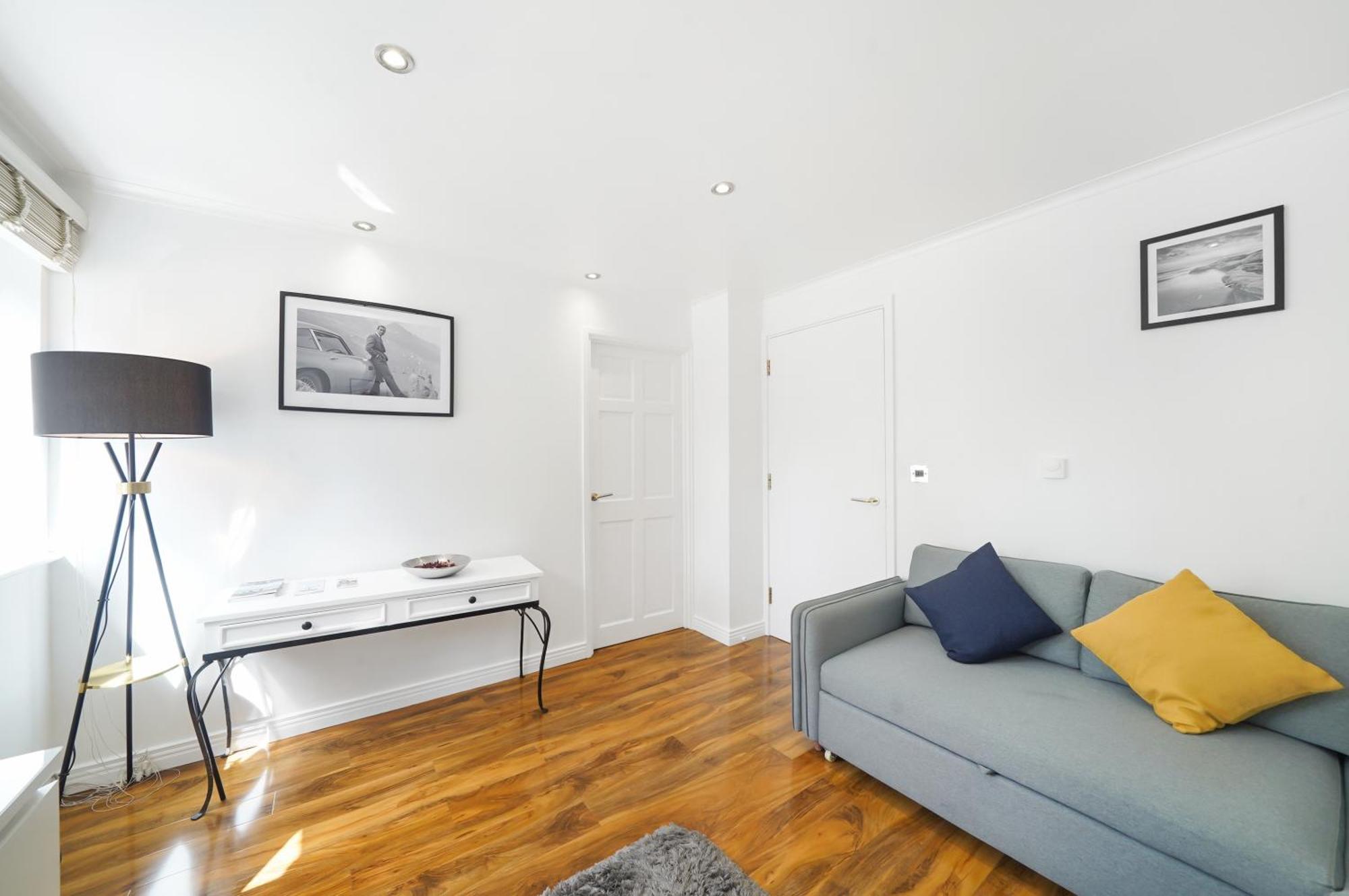 A Beautiful Stylish 2 Bedroom Apartment -City Of לונדון מראה חיצוני תמונה